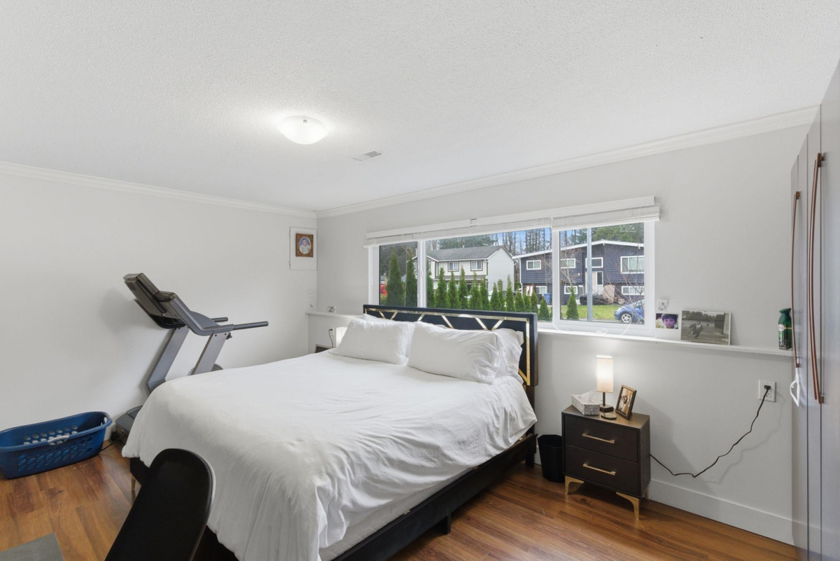 Garage Interior Photo of 1460 Kaslo Court, Abbotsford, BC