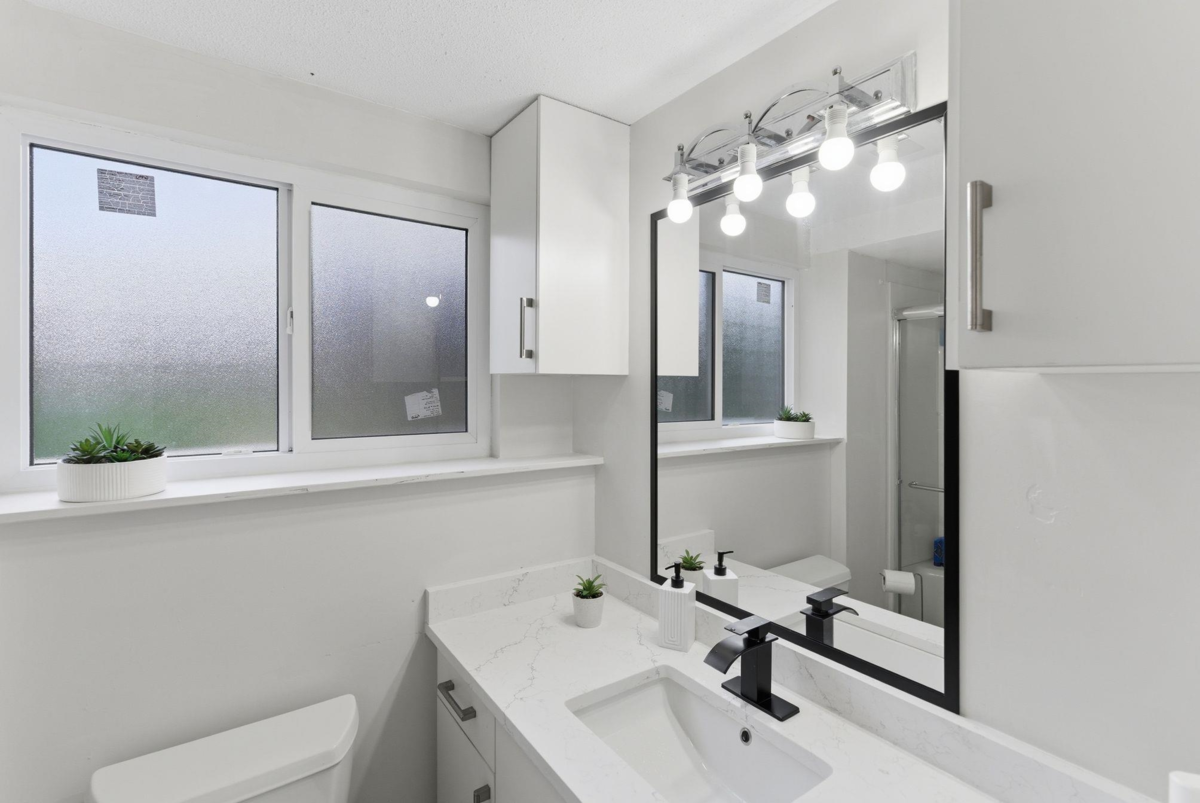 Outdoor Deck Photo of 1460 Kaslo Court, Abbotsford, BC