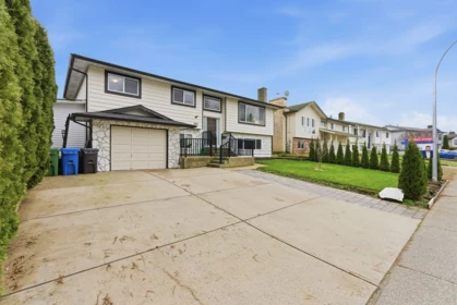 1460 Kaslo Court, Abbotsford, BC