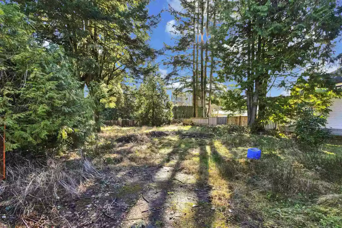 Bedroom 4 Photo of 15824 Tulip Drive, Surrey, BC