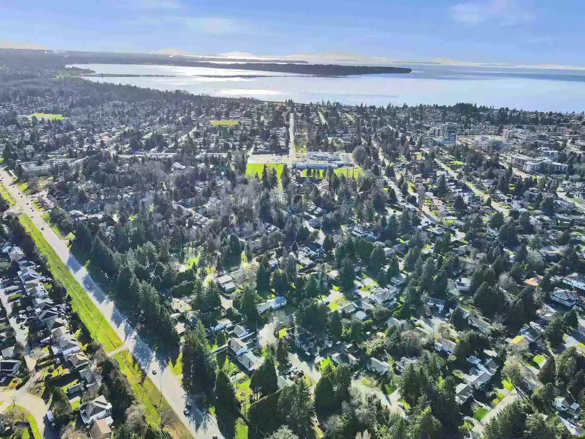 Living Room Photo of 15824 Tulip Drive, Surrey, BC