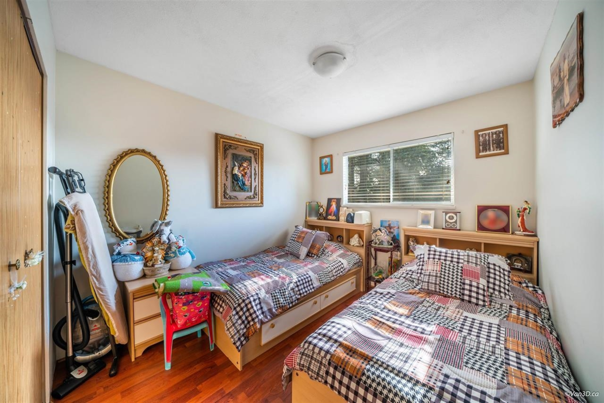 Bedroom 2 Photo of 15024 96 Avenue, Surrey, BC