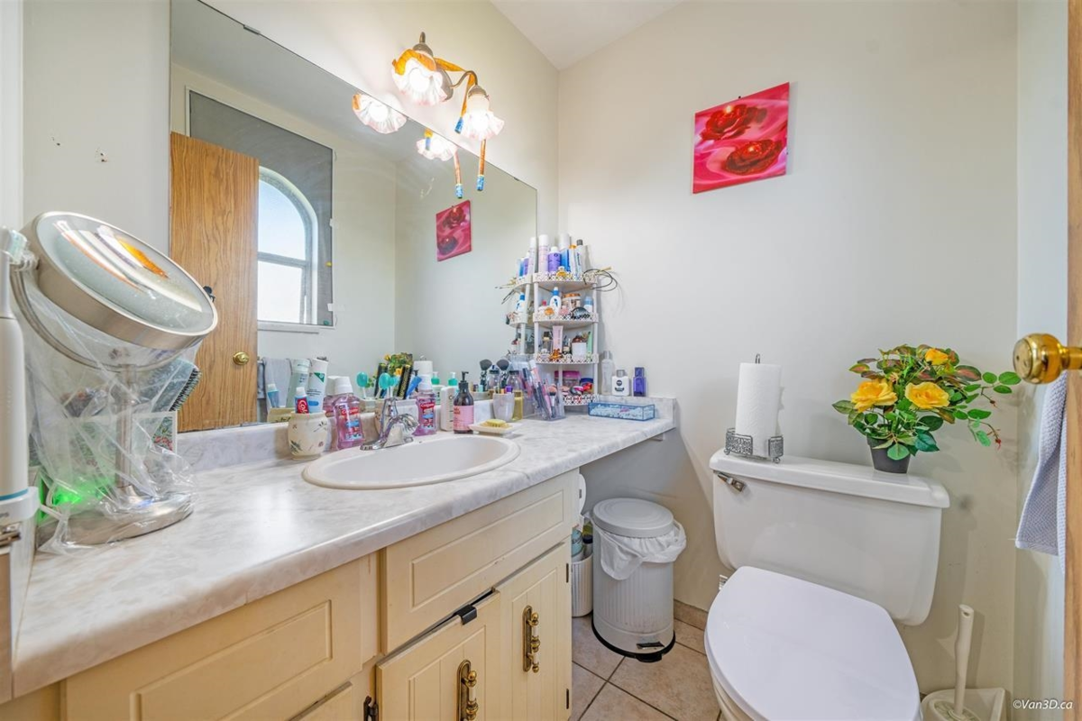 Bedroom 3 Photo of 15024 96 Avenue, Surrey, BC