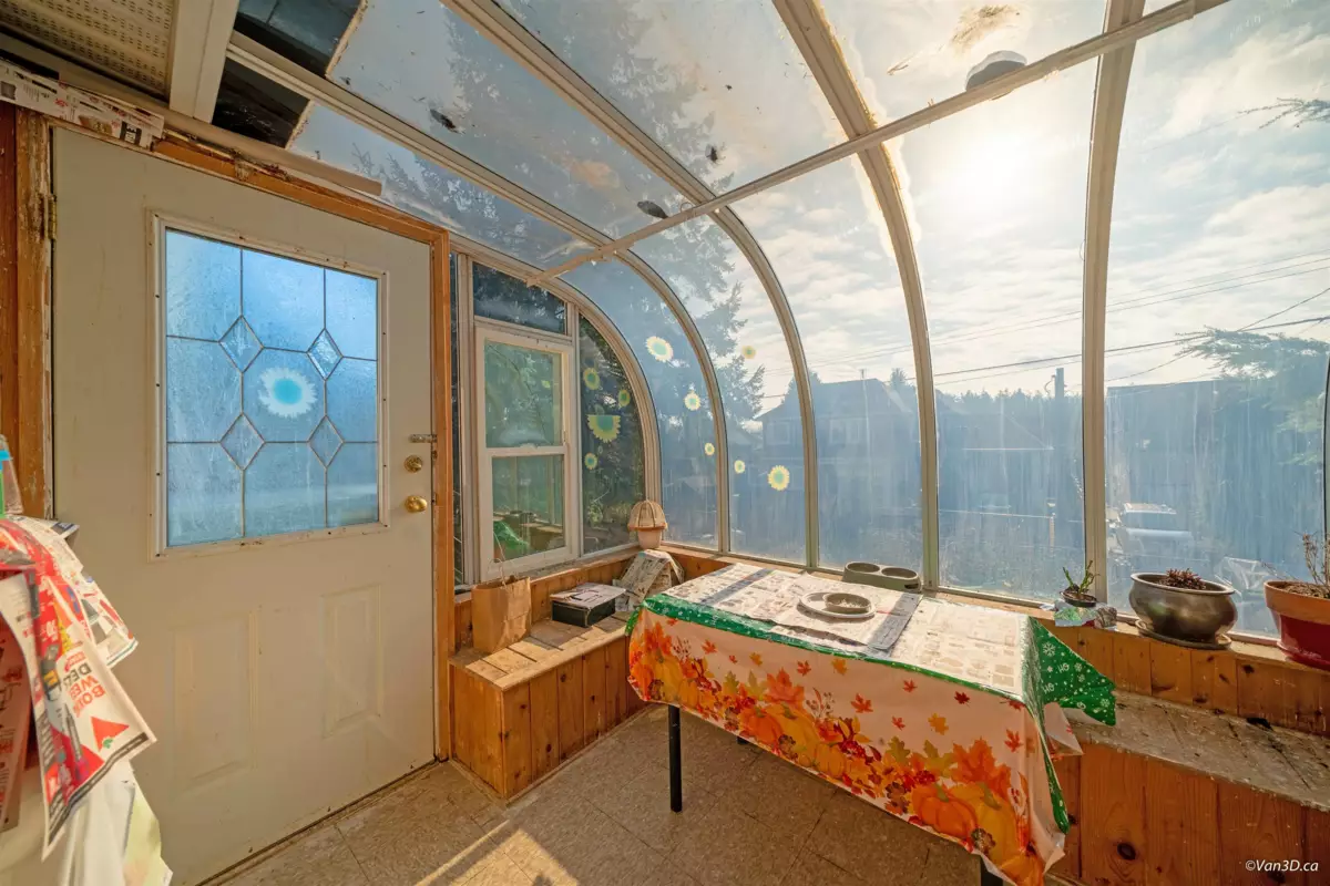 Primary Bathroom Photo of 15024 96 Avenue, Surrey, BC