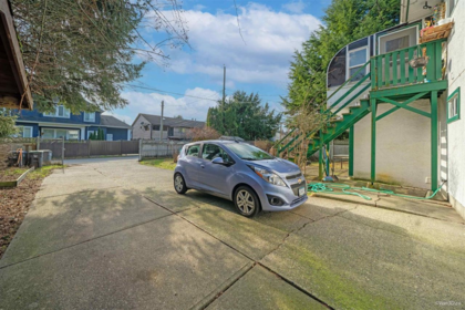 Front Yard Photo of 15024 96 Avenue, Surrey, BC