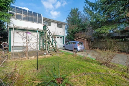 Outdoor Patio Photo of 15024 96 Avenue, Surrey, BC