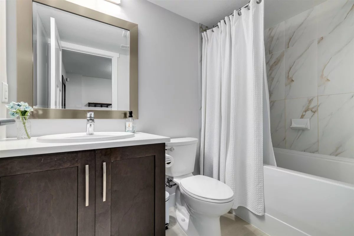 Garden / Landscaping Photo of 2115 166 Street, Surrey, BC