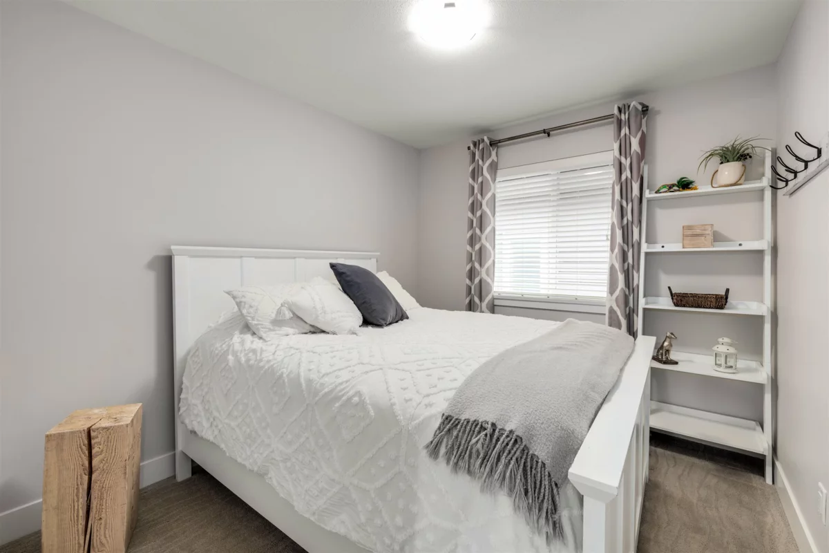 Laundry Room Photo of 2115 166 Street, Surrey, BC