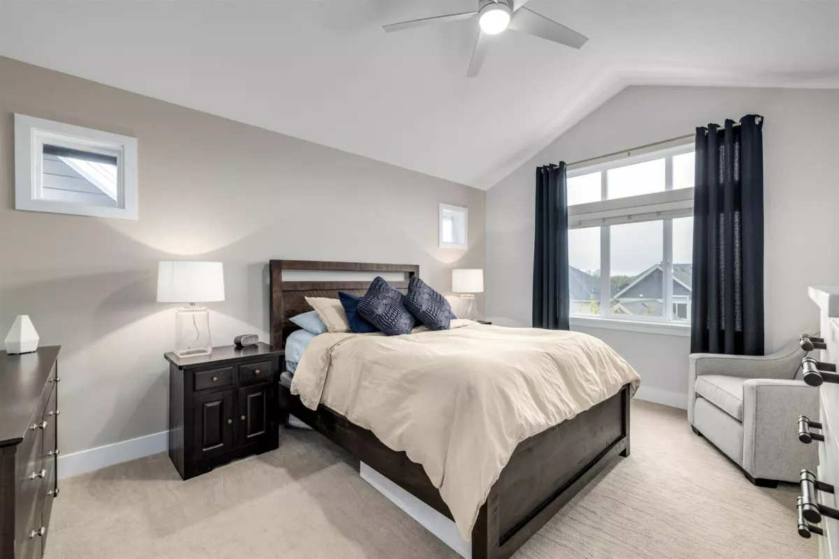 Office / Den Photo of 2115 166 Street, Surrey, BC