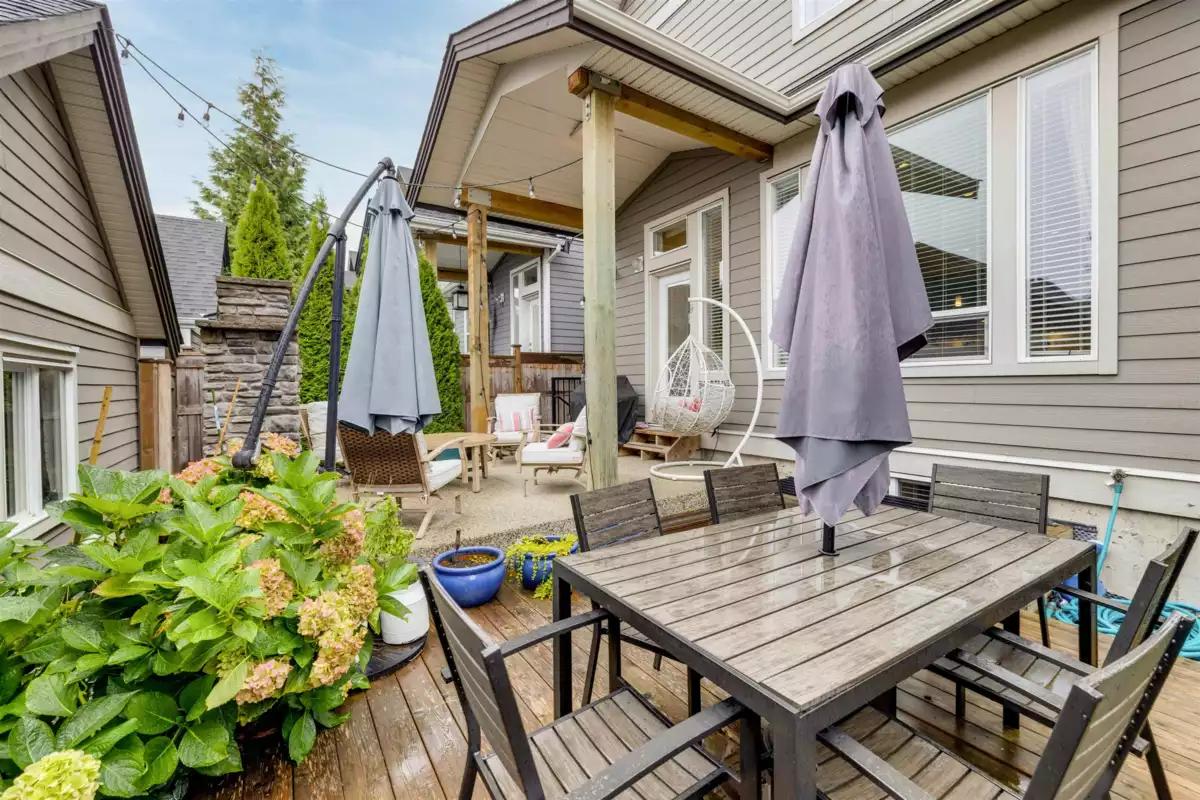 Outdoor Kitchen Photo of 2115 166 Street, Surrey, BC