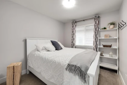 Laundry Room Photo of 2115 166 Street, Surrey, BC
