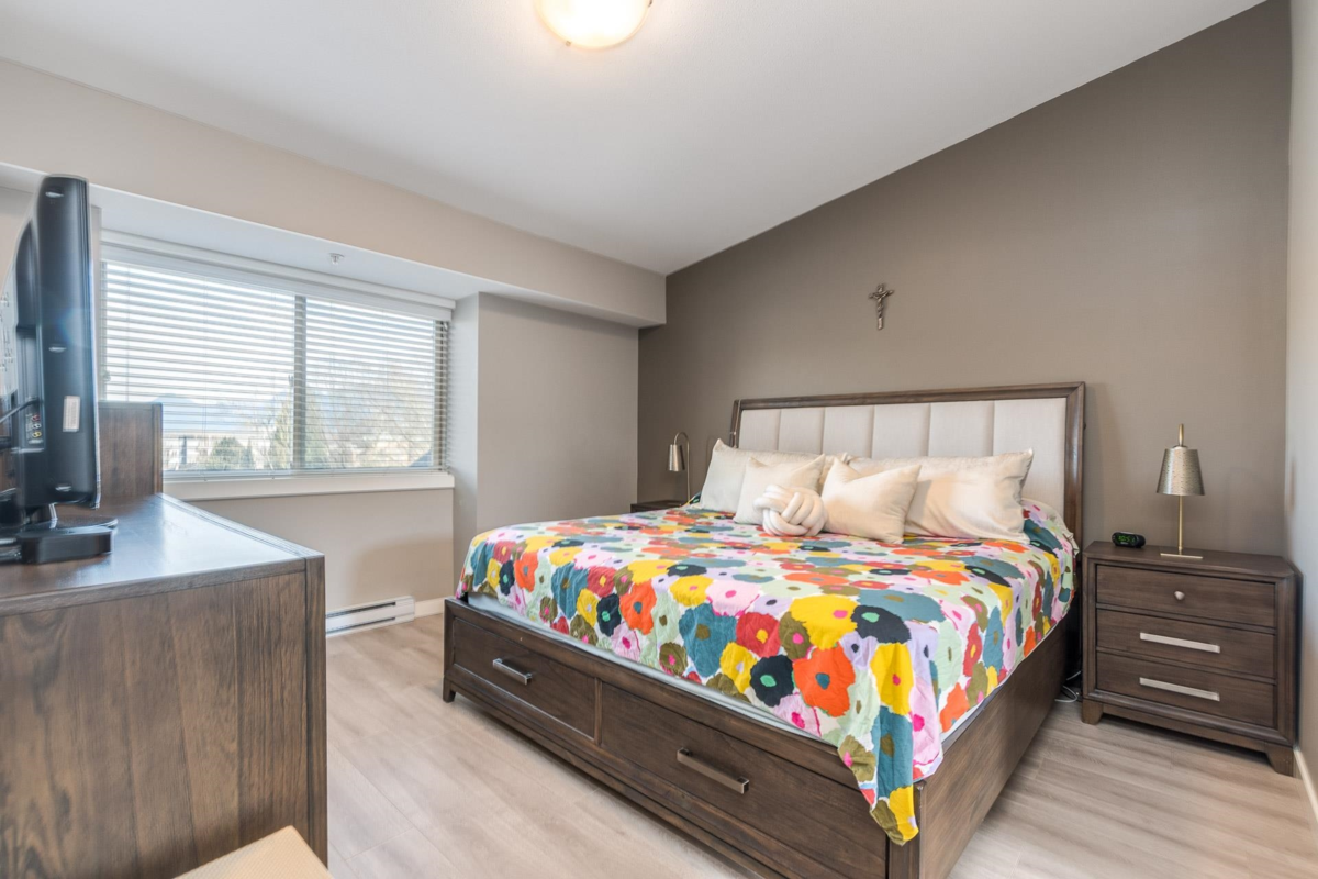 Hallway Photo of 208 2110 Rowland Street, Port Coquitlam, BC