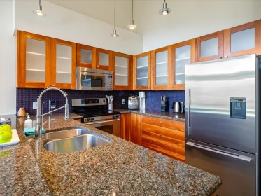 Kitchen Island Photo of 20 2301 Taluswood Place, Whistler, BC