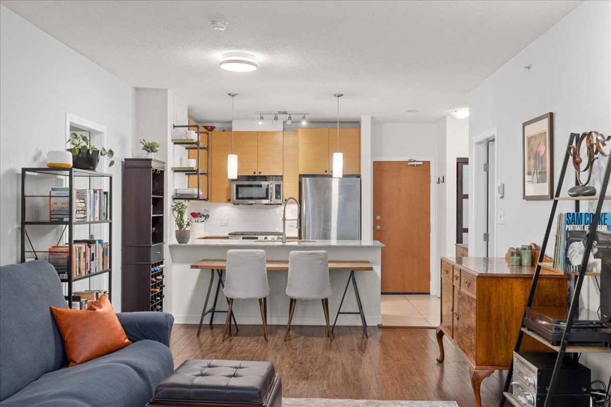 Kitchen Island Photo of 303 110 Brew Street, Port Moody, BC