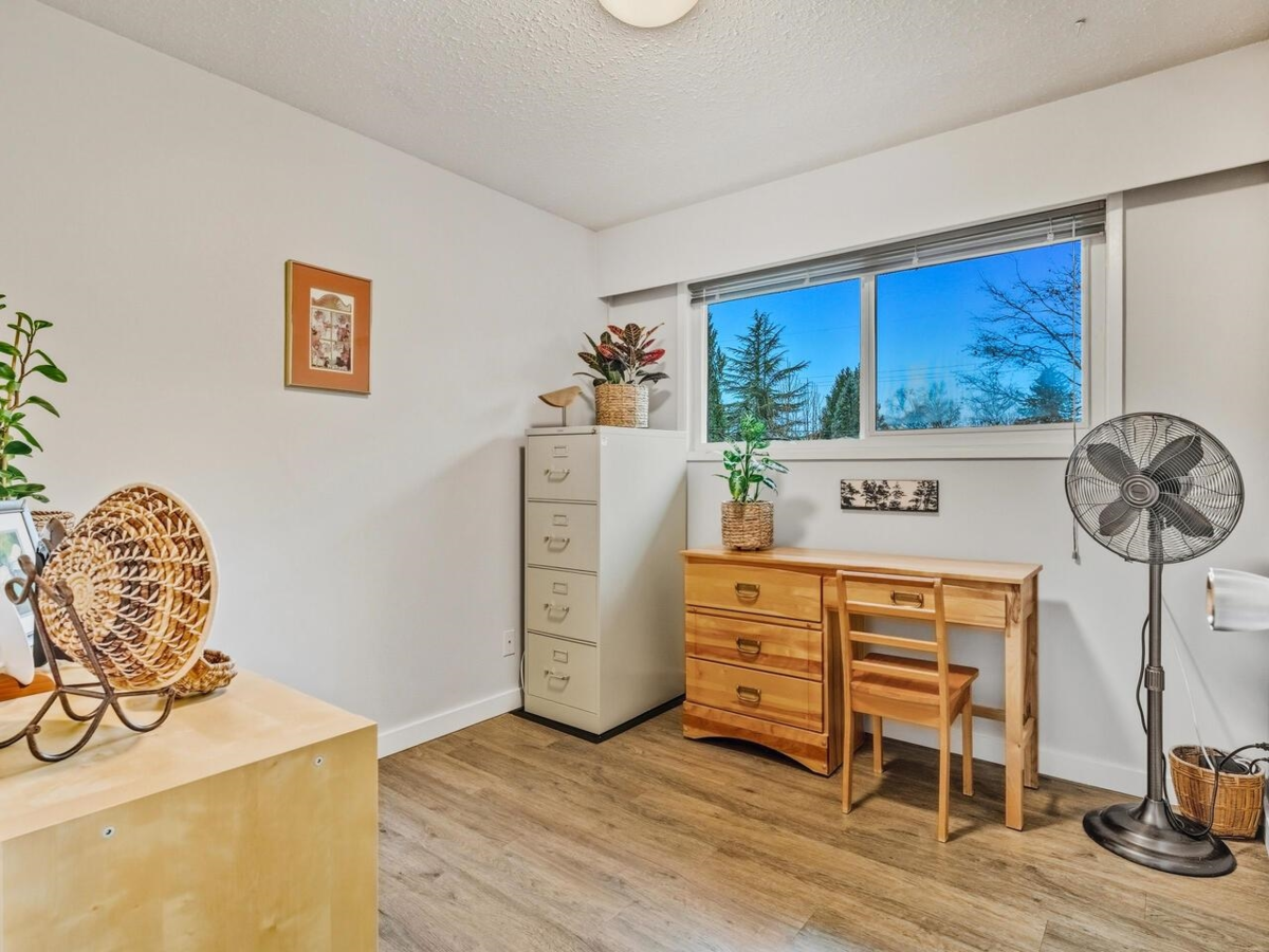 Laundry Room Photo of 8884 Hadden Street, Langley, BC