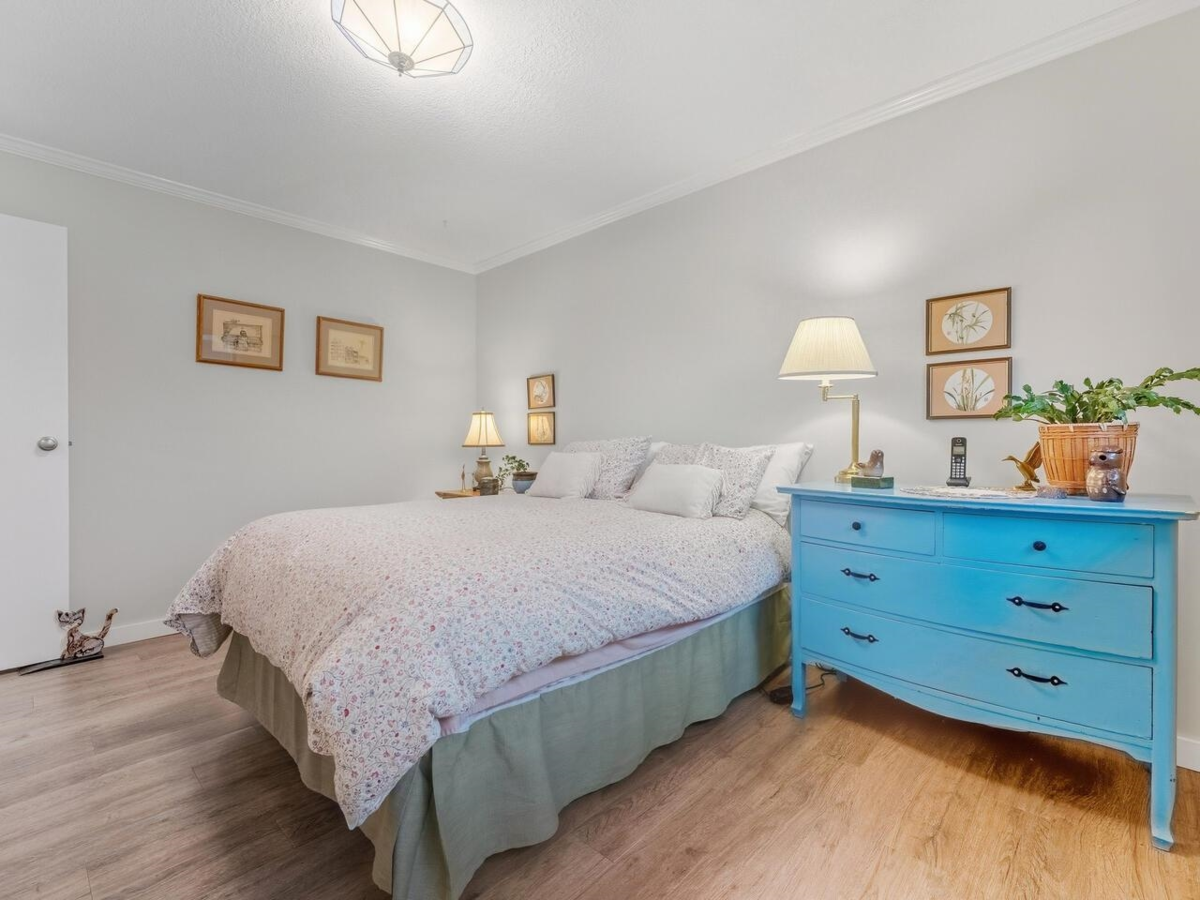 Powder Room Photo of 8884 Hadden Street, Langley, BC