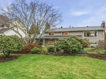 8884 Hadden Street, Langley, BC, Fort Langley — 5 bed single family residence for sale