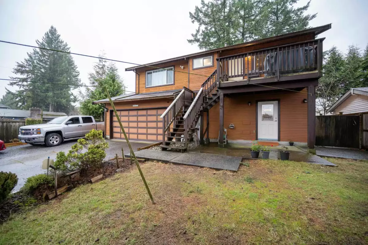 Outdoor Kitchen Photo of 10014 156 Street, Surrey, BC