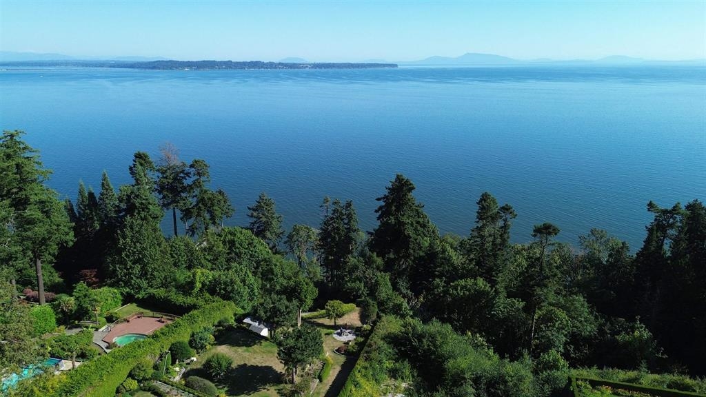 Swimming Pool Photo of 13752 Marine Drive, White Rock, BC