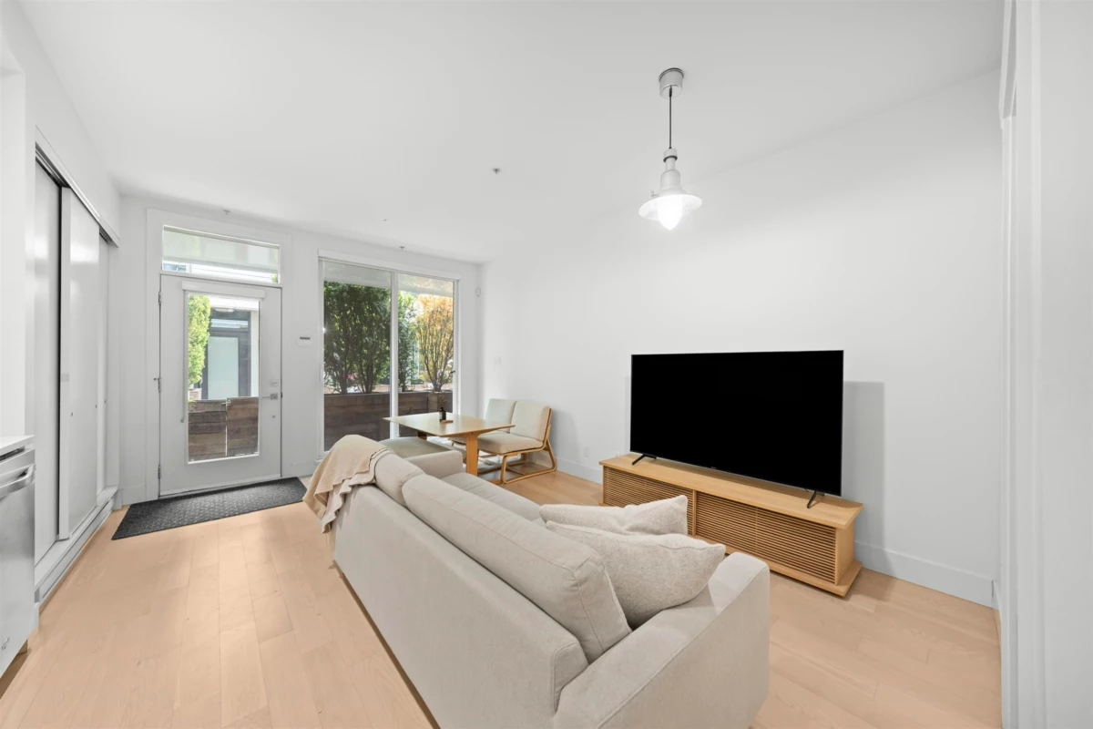 Bedroom 4 Photo of 1419 E 1st Avenue, Vancouver, BC