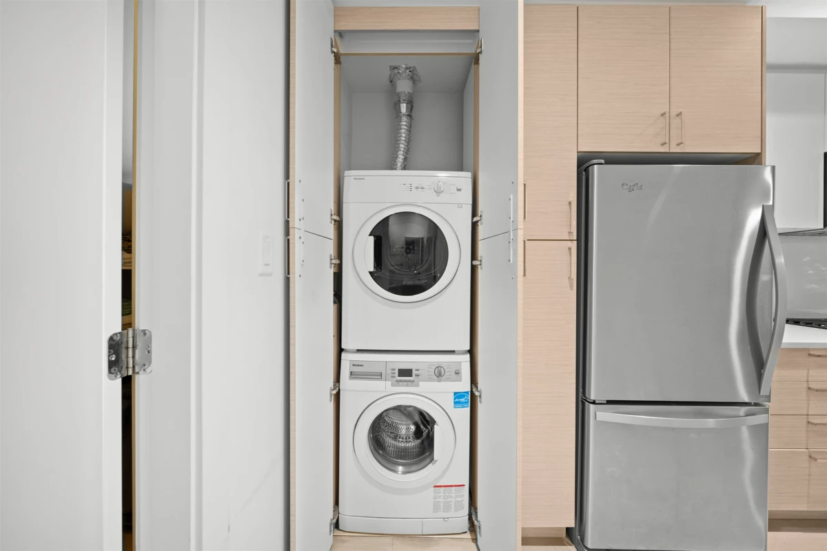 Powder Room Photo of 1419 E 1st Avenue, Vancouver, BC