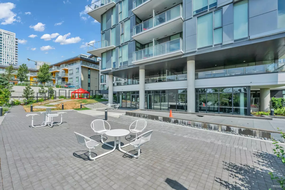 Neighborhood Park Photo Near 2306 3538 Sawmill Crescent, Vancouver, BC