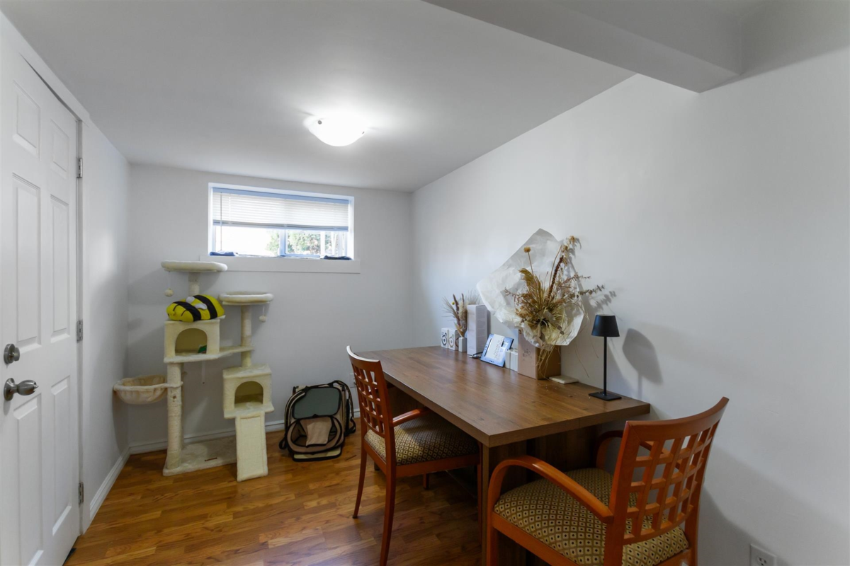 Basement Recreation Room Photo of 1925 Adanac Street, Vancouver, BC