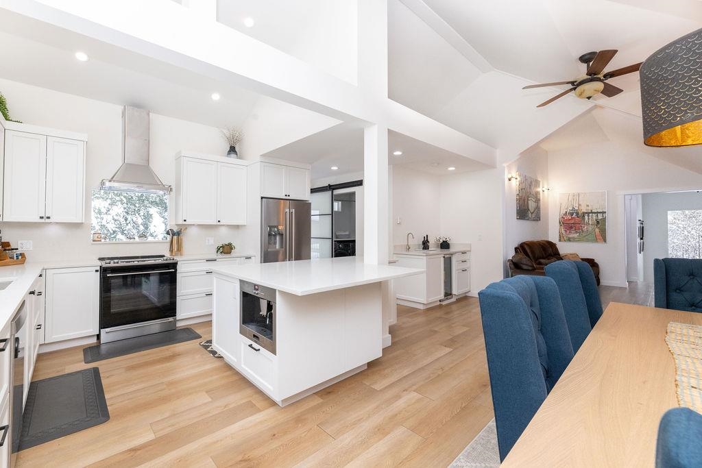 Bedroom 4 Photo of 6251 Jasper Road, Sechelt, BC