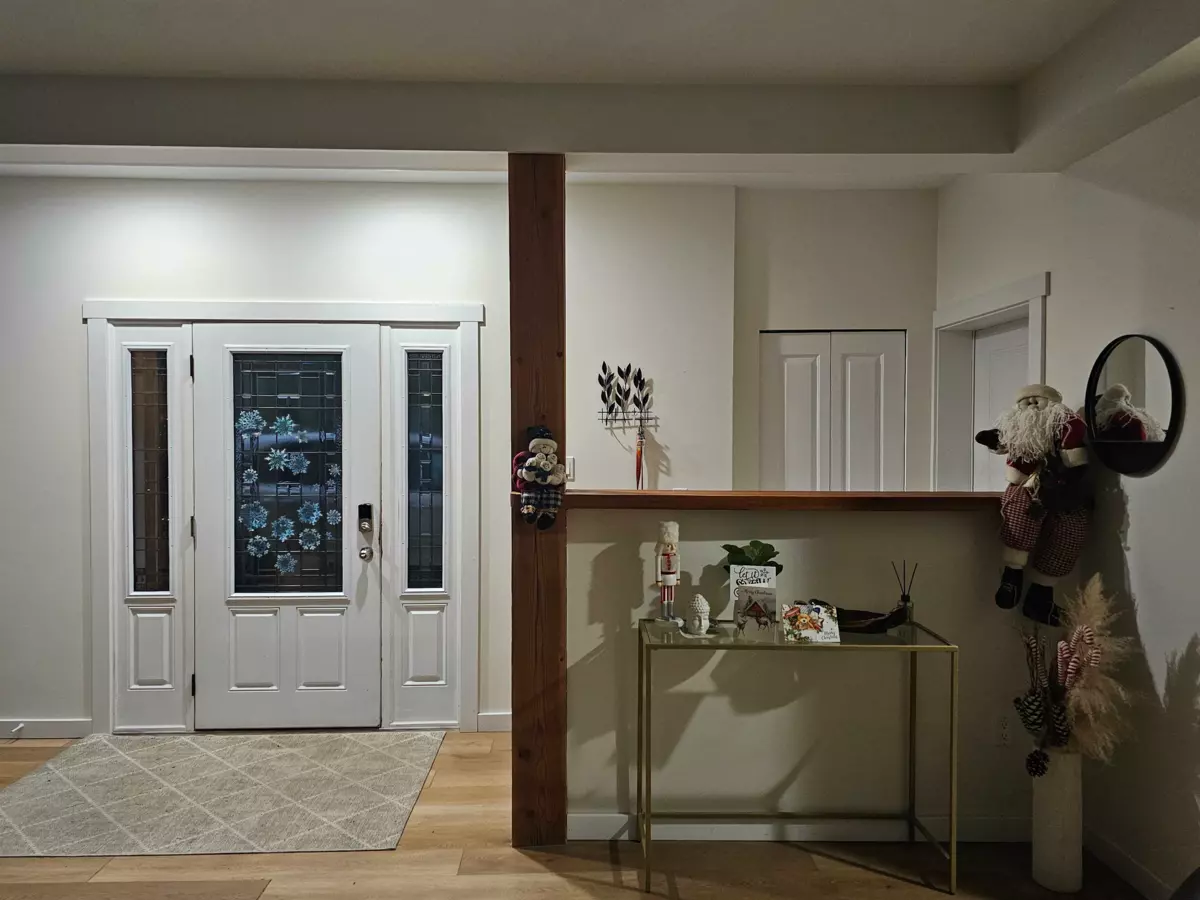Kitchen Photo of 6251 Jasper Road, Sechelt, BC