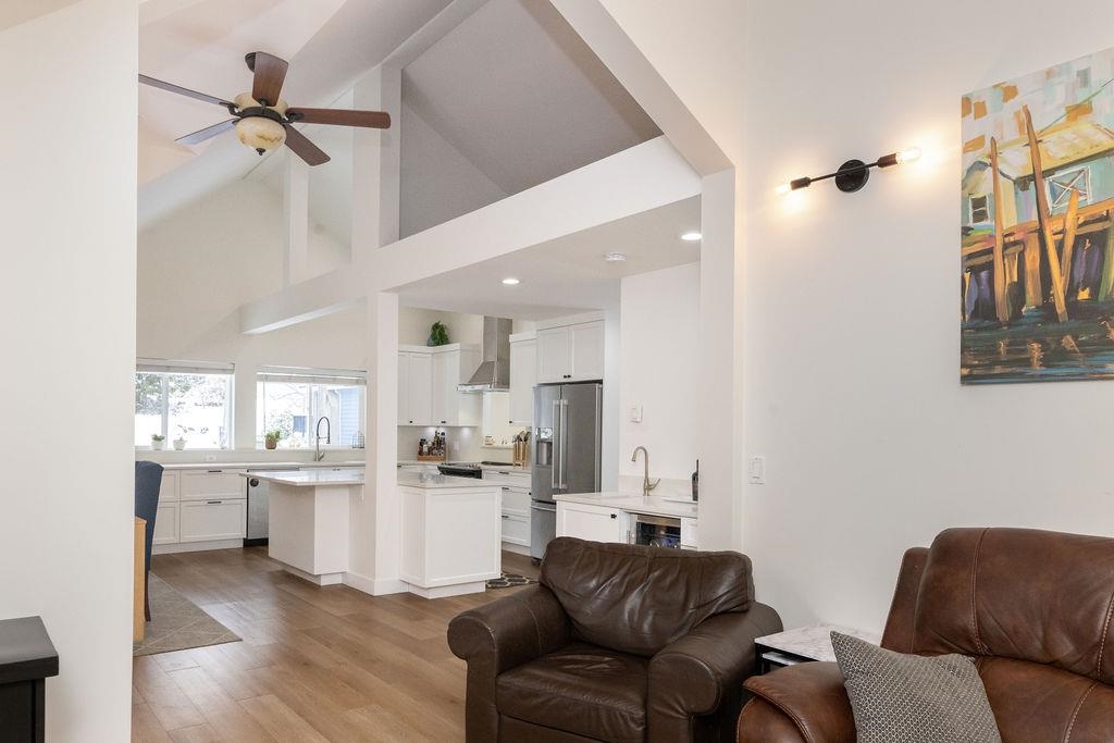 Primary Bathroom Photo of 6251 Jasper Road, Sechelt, BC