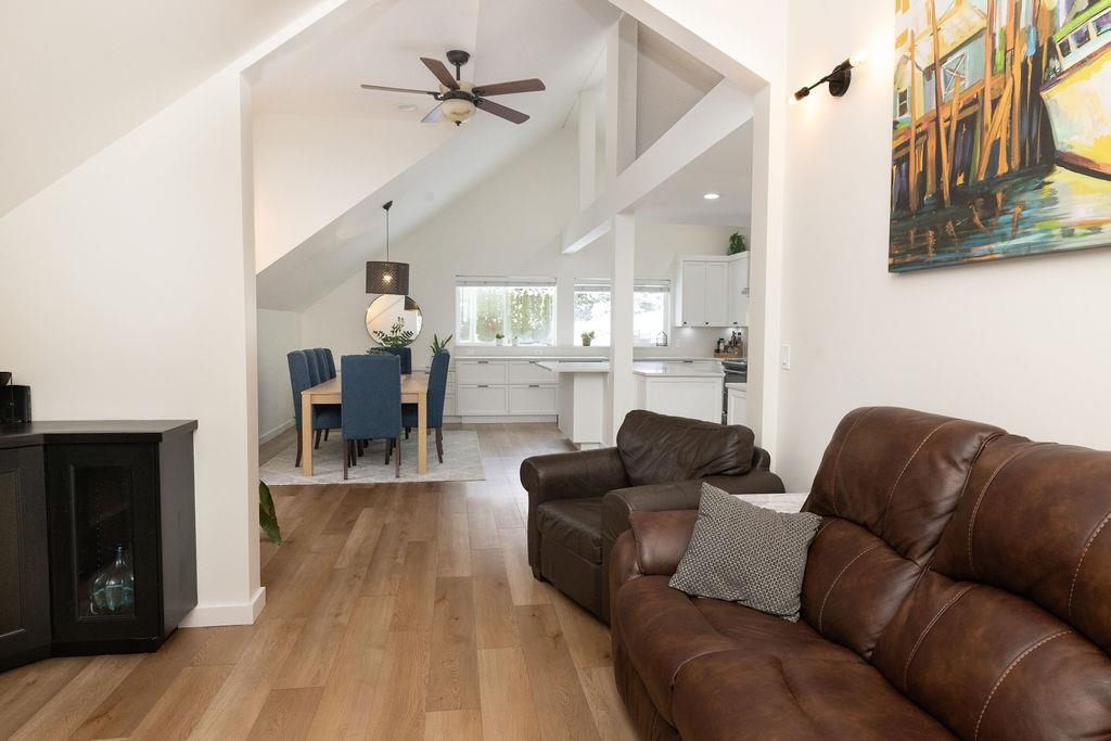 Primary Bedroom Photo of 6251 Jasper Road, Sechelt, BC