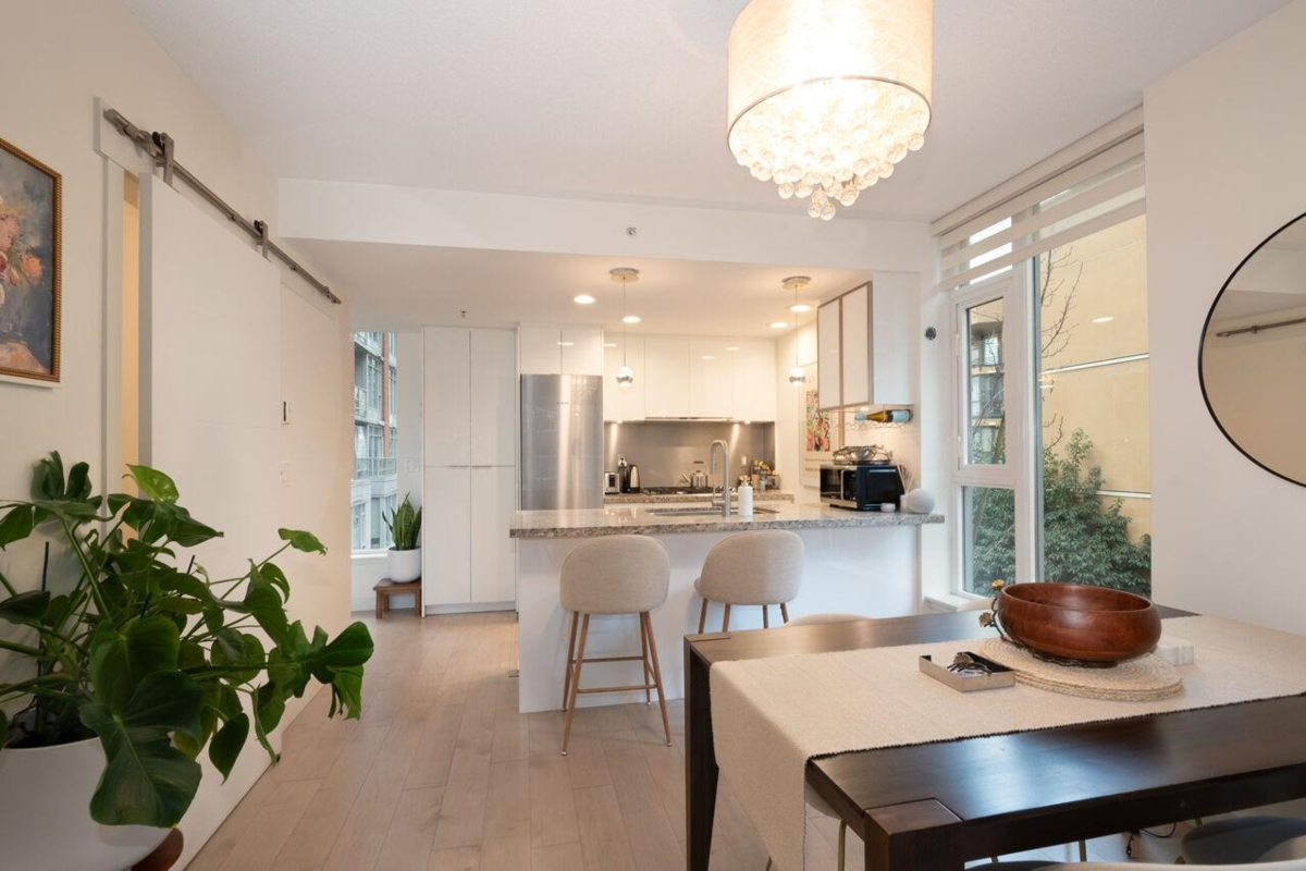 Basement Recreation Room Photo of 406 1133 Homer Street, Vancouver, BC