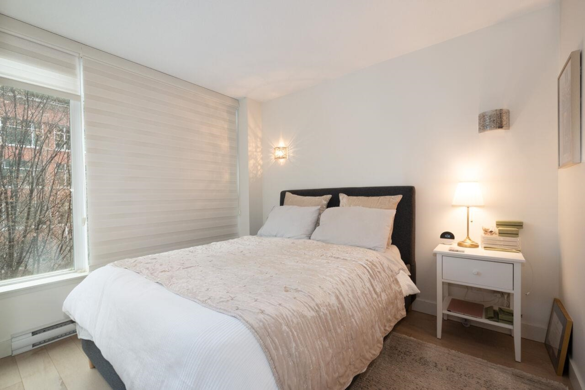 Hallway Photo of 406 1133 Homer Street, Vancouver, BC