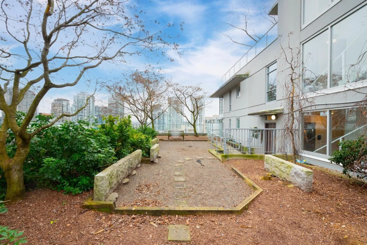 Swimming Pool Photo of 406 1133 Homer Street, Vancouver, BC