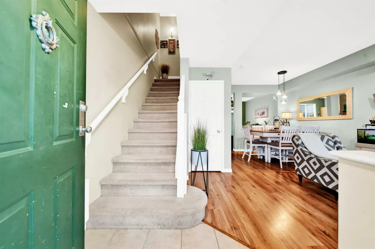 Dining Area Photo of 74 6465 184a Street, Surrey, BC