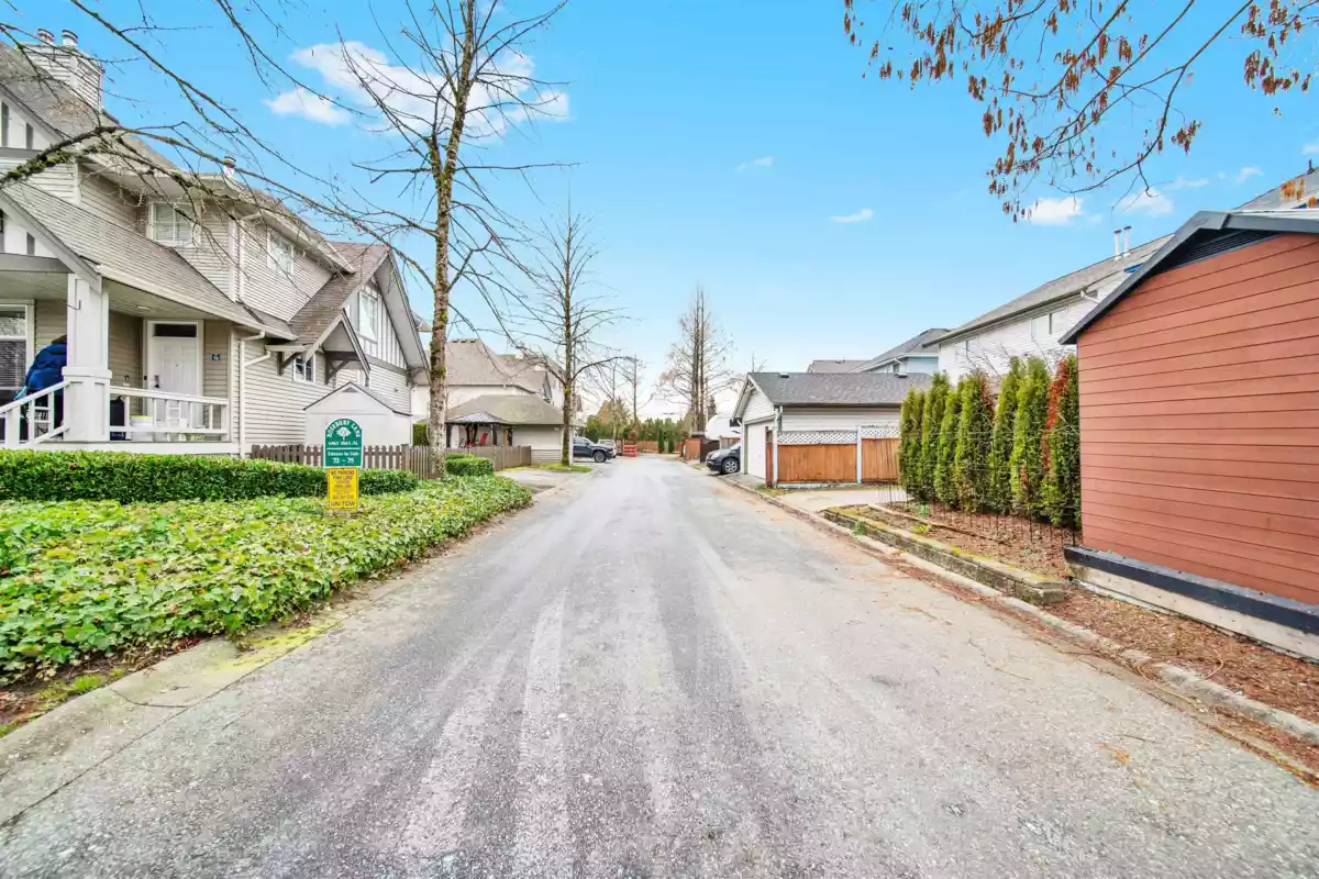 Family Room Photo of 74 6465 184a Street, Surrey, BC