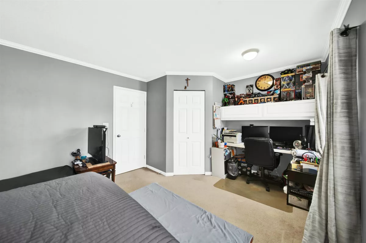 Mudroom Photo of 74 6465 184a Street, Surrey, BC