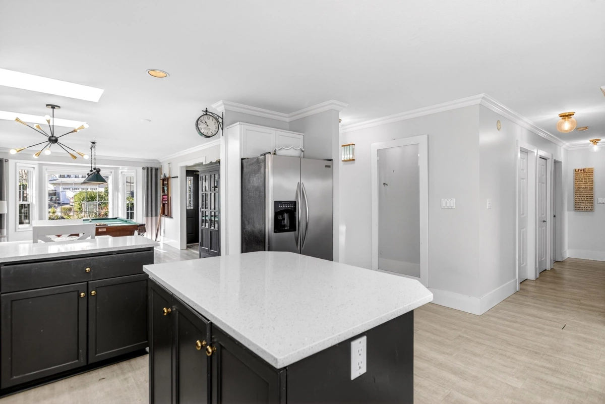 Bedroom 3 Photo of 1065 King George Boulevard, Surrey, BC