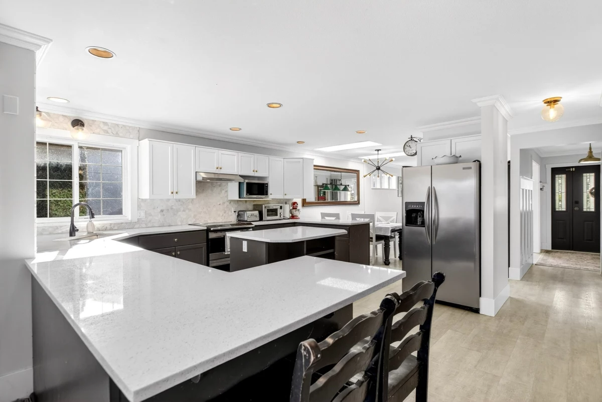 Bedroom 4 Photo of 1065 King George Boulevard, Surrey, BC