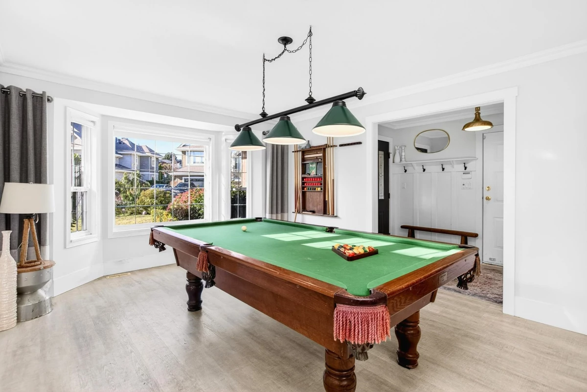 Pantry Photo of 1065 King George Boulevard, Surrey, BC