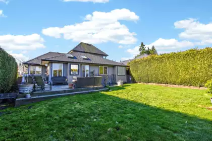 Community Amenities Photo (Clubhouse) of 1065 King George Boulevard, Surrey, BC