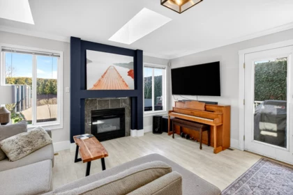 Powder Room Photo of 1065 King George Boulevard, Surrey, BC