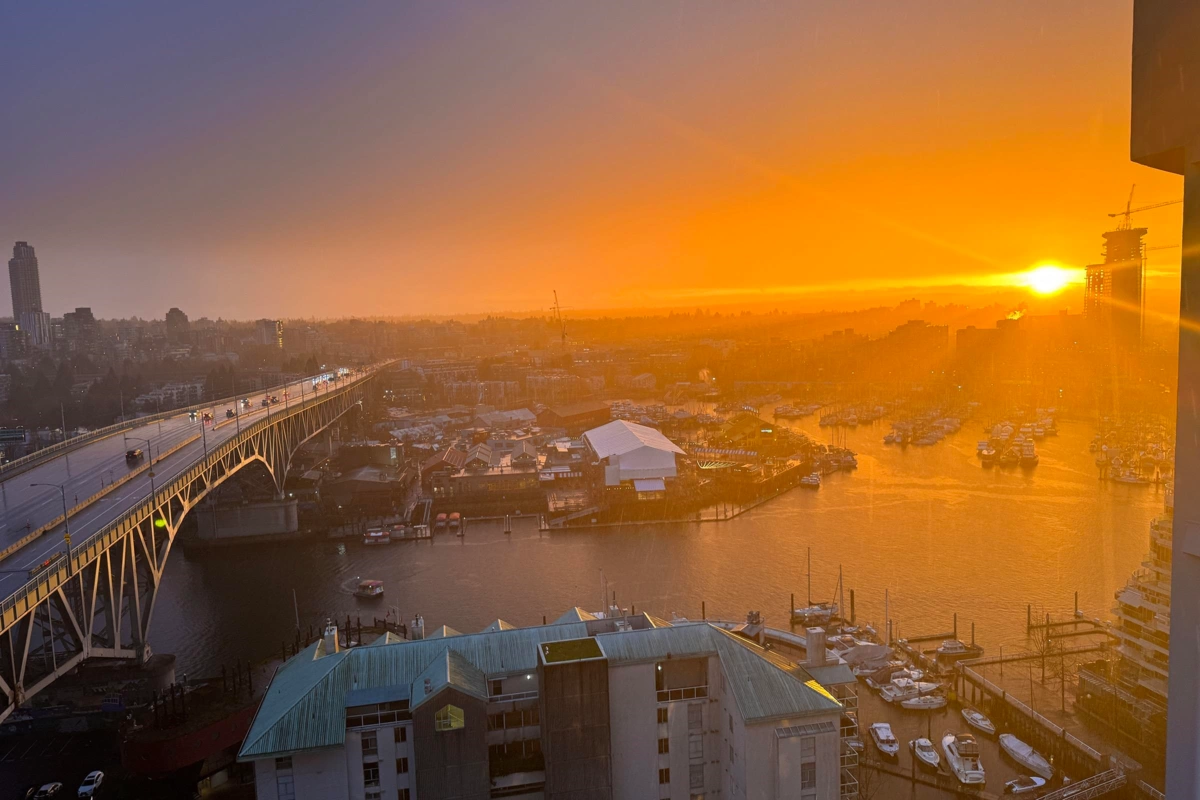Dining Area Photo of 2207 1500 Howe Street, Vancouver, BC