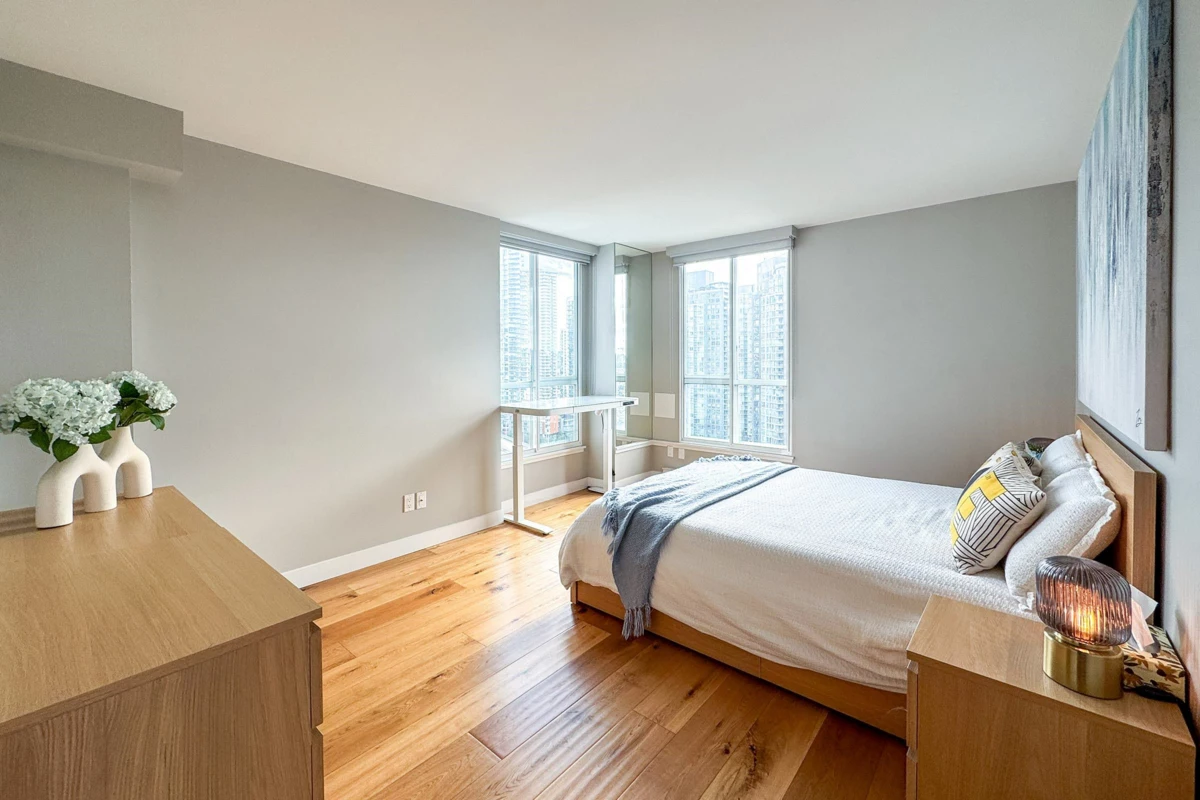 Entry Foyer Photo of 2207 1500 Howe Street, Vancouver, BC