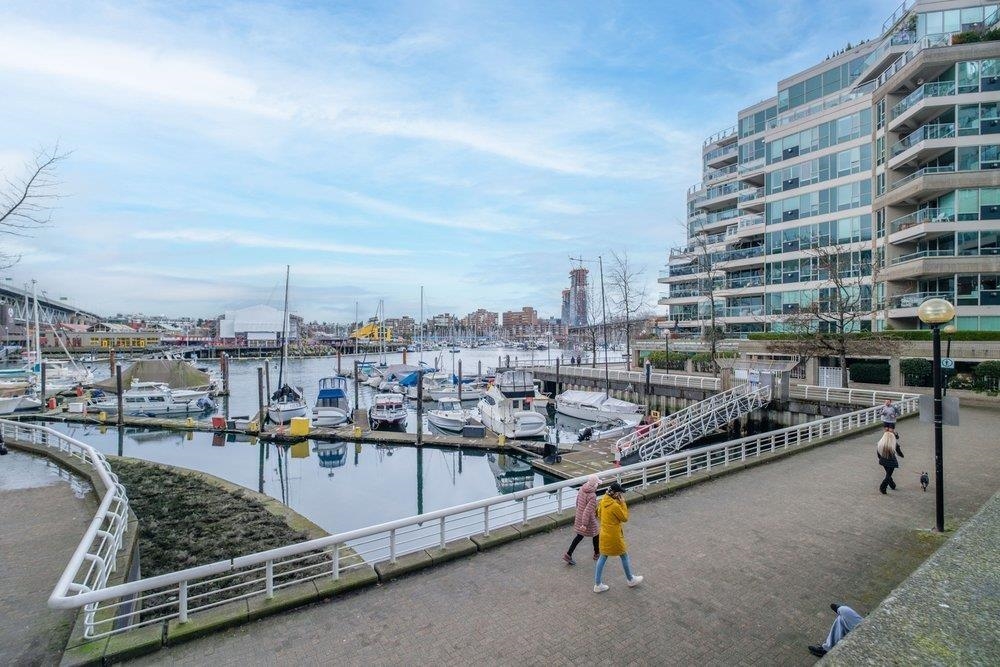 Living Room Photo of 2207 1500 Howe Street, Vancouver, BC