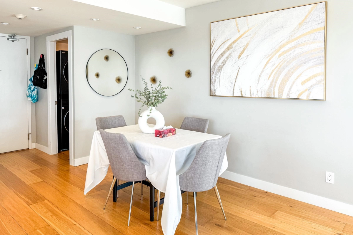 Office / Den Photo of 2207 1500 Howe Street, Vancouver, BC