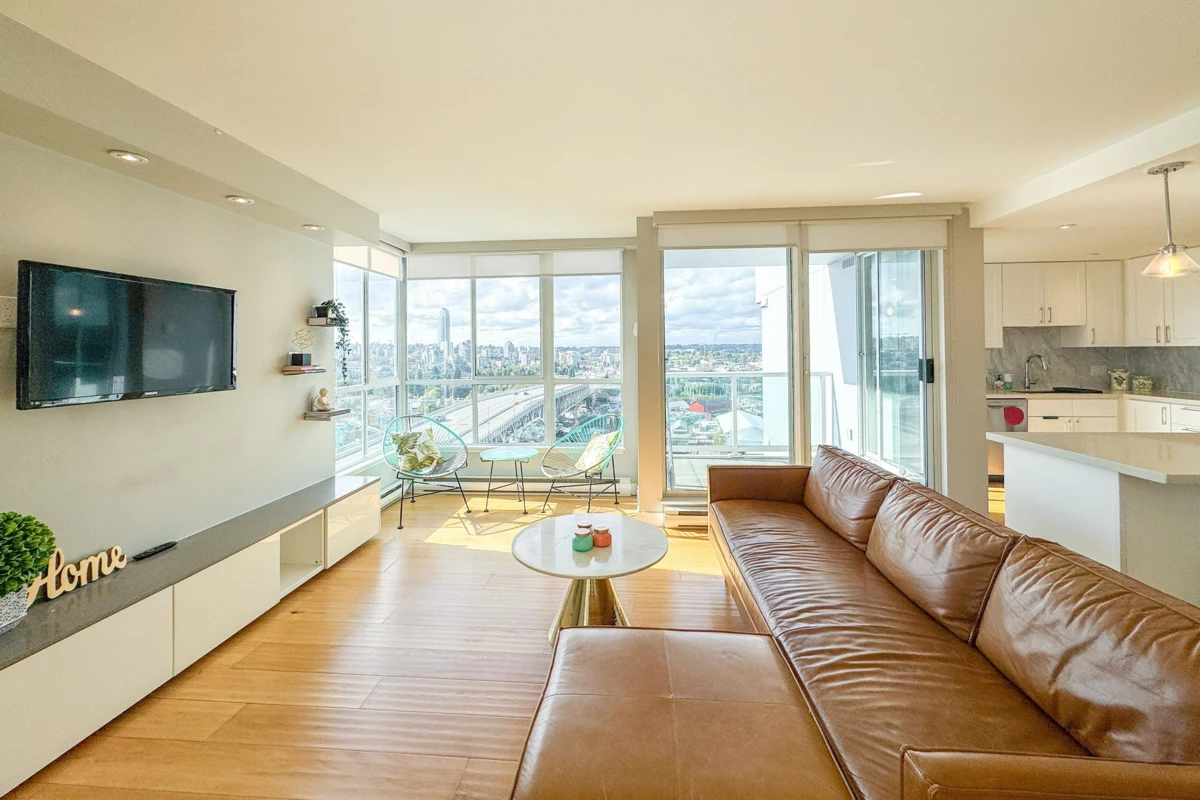 Walk-In Closet Photo of 2207 1500 Howe Street, Vancouver, BC