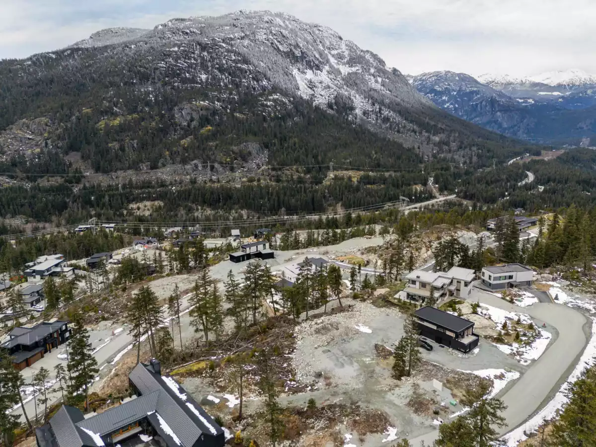 Kitchen Photo of 9308 Steller's Way, Whistler, BC