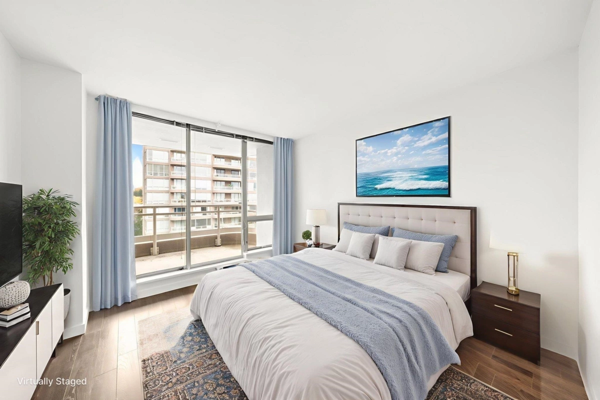 Living Room Photo of 1101 9623 Manchester Drive, Burnaby, BC