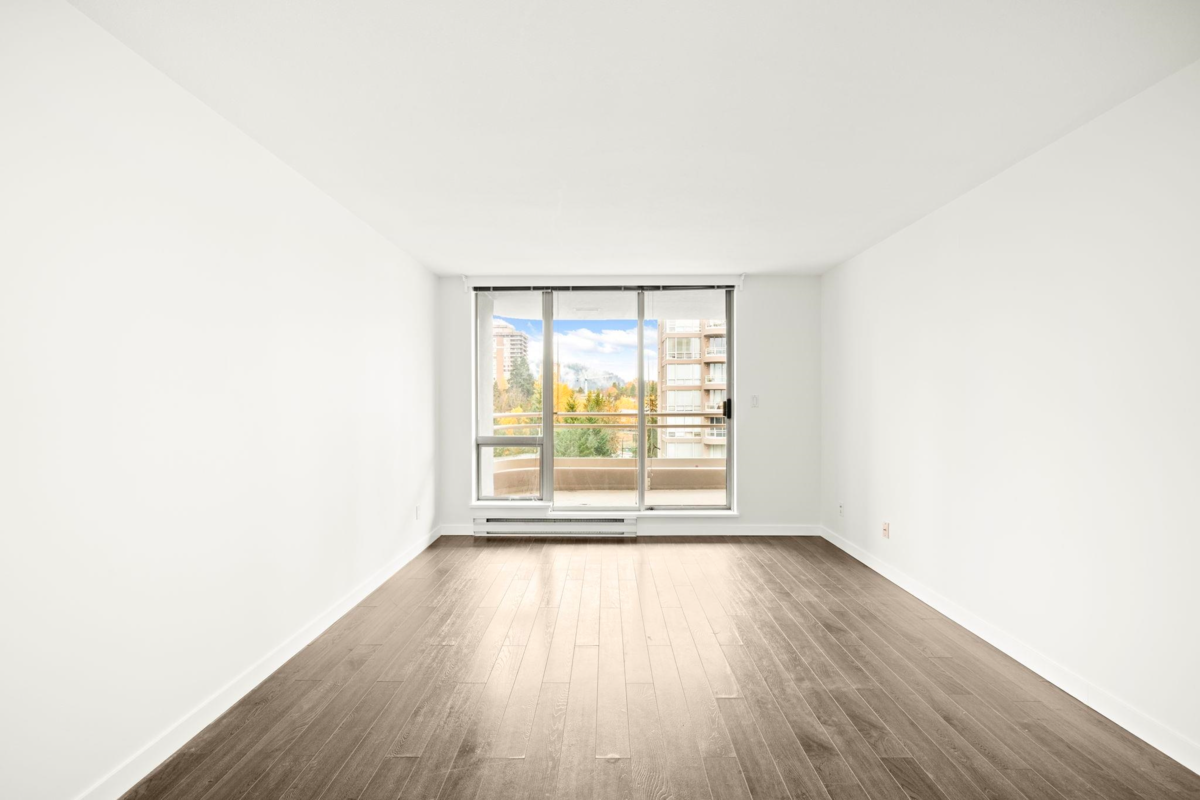 Pantry Photo of 1101 9623 Manchester Drive, Burnaby, BC